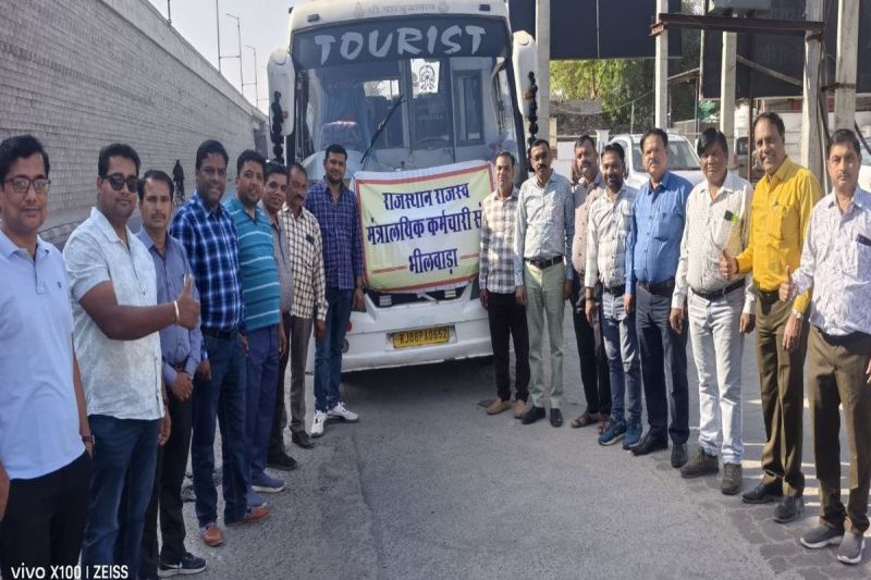 Revenue ministerial employees remained on mass leave, offices remained empty, work stopped