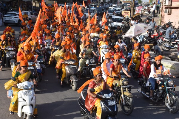 Saffron flag waved, Matrishakti took out vehicle rally