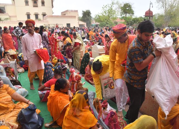 Dhinga Gangaur fair was held in Junagadh.