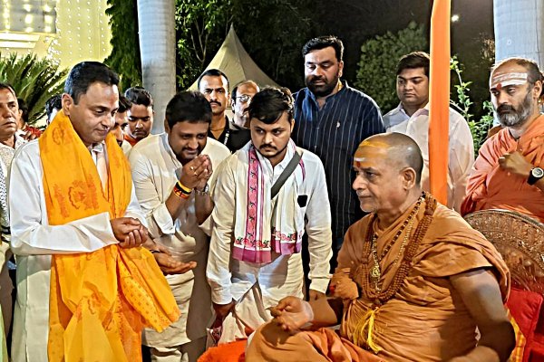 Jagadguru Shankaracharya in Chhindwara