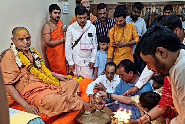 Jagadguru Shankaracharya in Chhindwara
