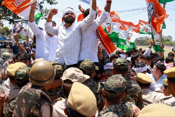 Youth congress protest at ED office
