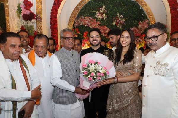 Satish puniya son marriage 