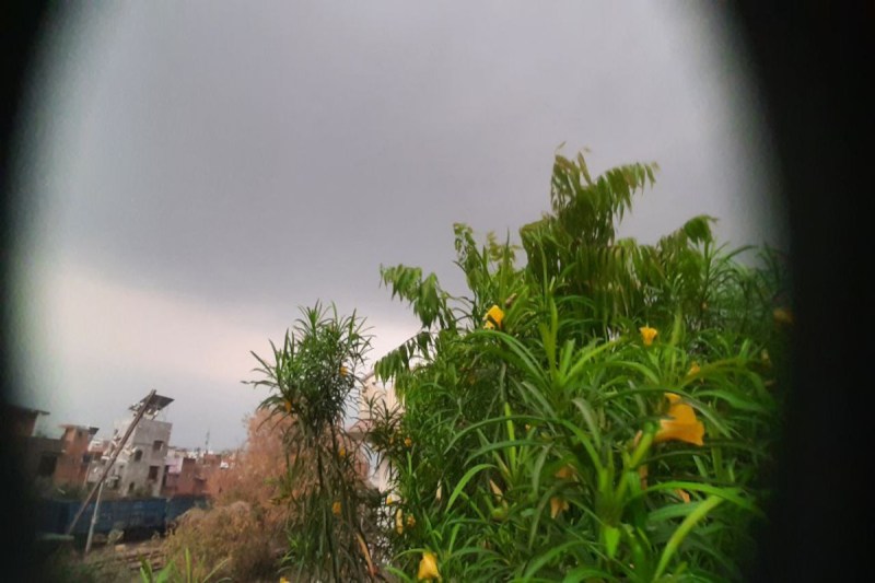 बृहस्पतिवार से उत्तर प्रदेश के मौसम में बड़ा बदलाव, आंचलिक मौसम विज्ञान केंद्र ने दी चेतावनी, कई जिलों में वज्रपात और आंधी-तूफान की संभावना