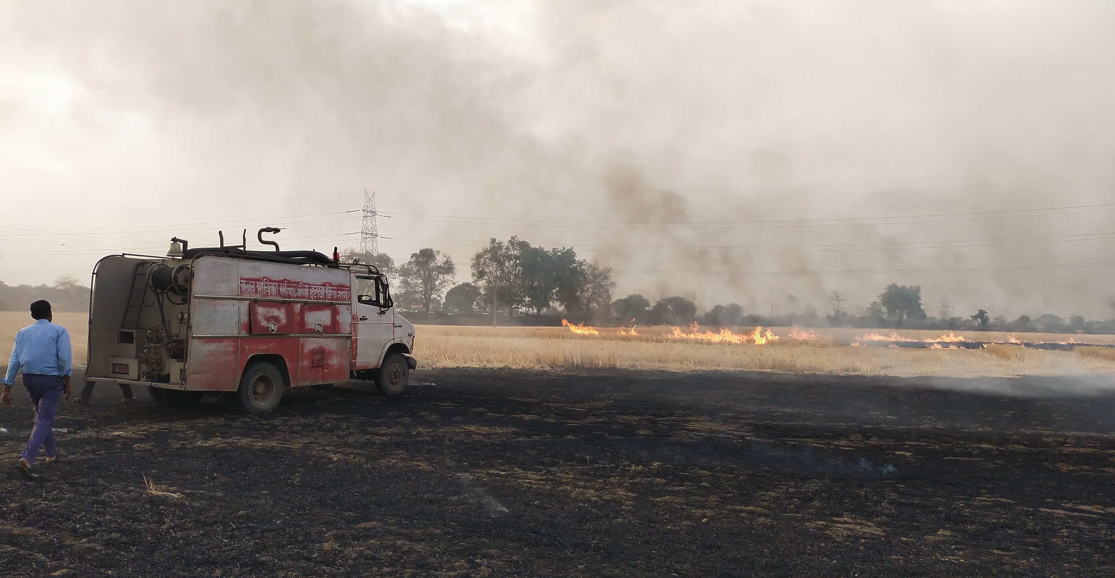 There are only three fire engines for a population of 2.5 lakh, it is difficult to reach on time in case of fire