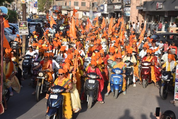 Saffron flag waved, Matrishakti took out vehicle rally