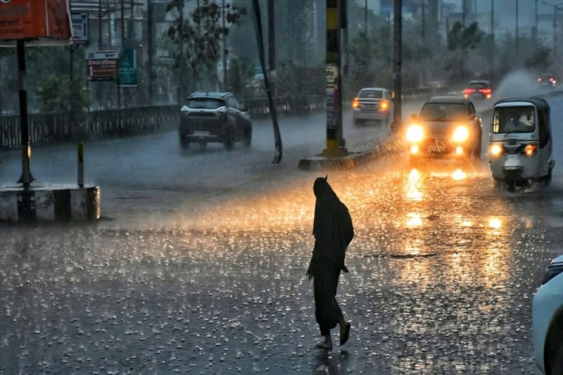 हरदोई,लखनऊ, सीतापुर और आसपास के जिलों में अगले कुछ घंटों में बदल सकता है मौसम का मिजाज, IMD ने जारी की चेतावनी