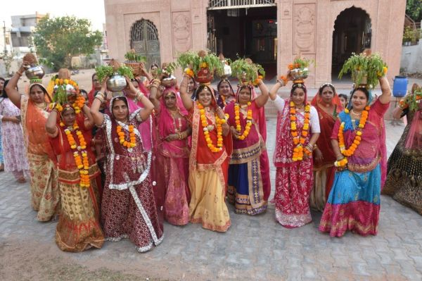 Dhinga Gavar festival in Nagaur view photos