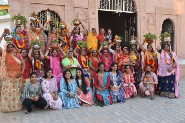 Dhinga Gavar festival in Nagaur view photos