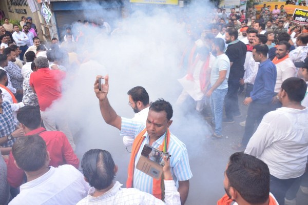 National Herald: राहुल गांधी शर्म करो... सोनिया गांधी शर्म करो... भाजपाइयों ने नारेबाजी कर जमकर किया प्रदर्शन, जानें क्या है नेशनल हेराल्ड केस?
