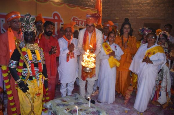 Saffron is the color of Ram's devotion in the atmosphere.