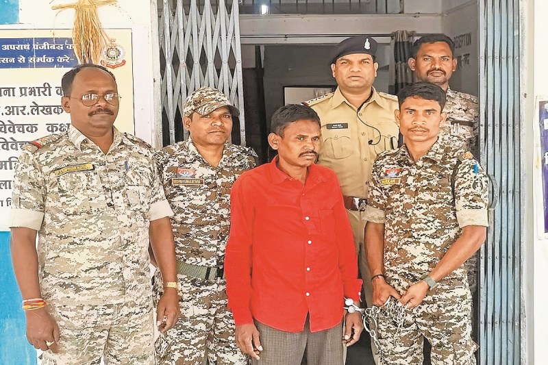 तू मेरी पत्नी से क्यों बात करता है.. आज तुझे जान से मार दूंगा, कहकर- पति ने युवक पर किया कुल्हाड़ी से वार