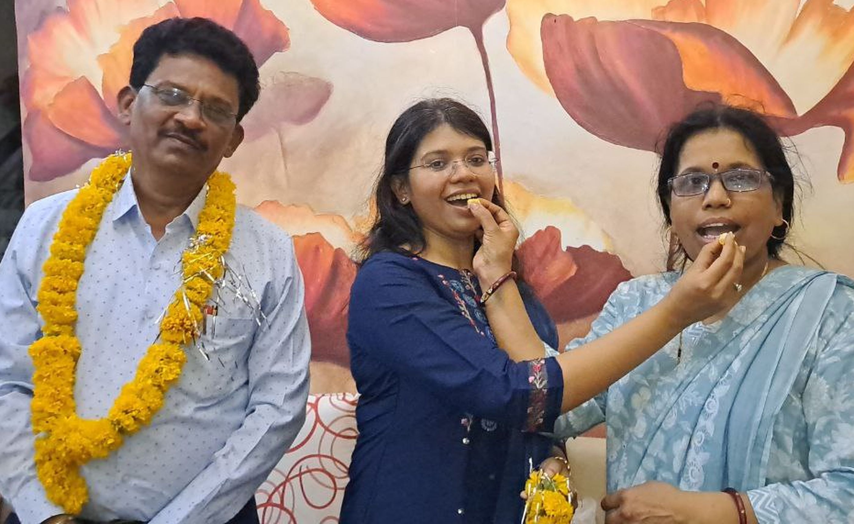 #UPSC : कॉरपोरेट की नौकरी छोड़ बगैर कोचिंग रुपल ने क्लीयर किया एग्जाम