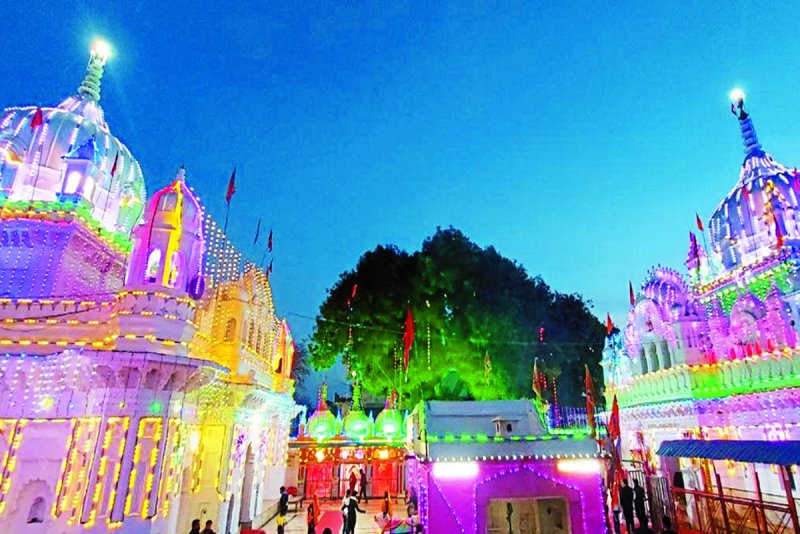 अतिक्रमण जस का तस