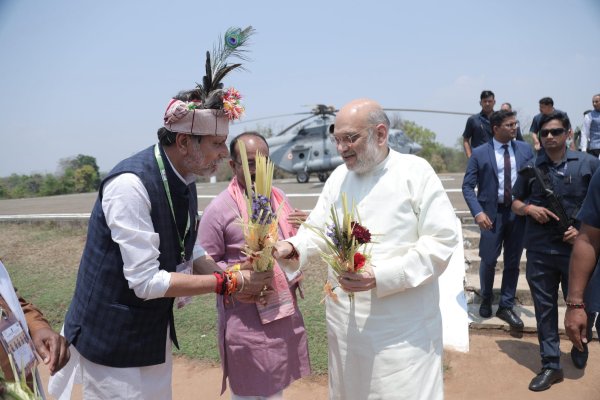 छत्तीसगढ़ पहुंचें केंद्रीय गृहमंत्री अमित शाह! बस्तर पंडुम 2025 कार्यक्रम में हुए शामिल, देखें Photo..