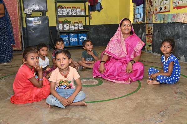 CG News: विष्णु के सुशासन में लापरवाही कतई बर्दाश्त नहीं… मंत्री राजवाड़े ने आंगनबाड़ी केंद्रों का किया औचक निरीक्षण, देखें तस्वीरें