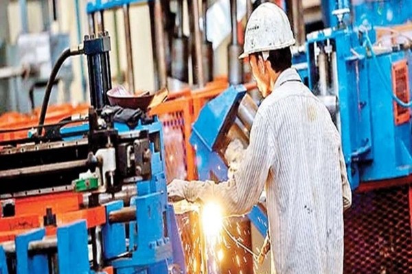 CG News: छत्तीसगढ़ में औद्योगिक निवेश को नई रफ्तार, CM साय ने निवेशकों के हित में की ये बड़ी घोषणा, देखें