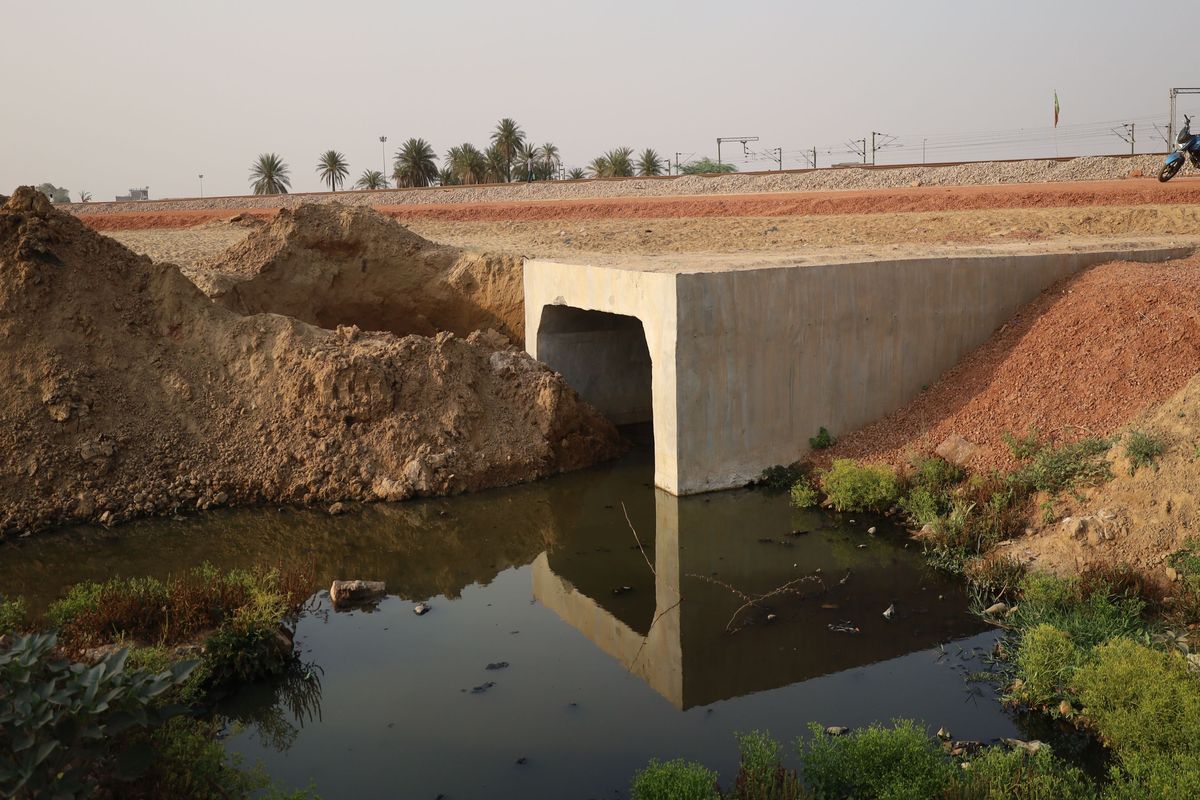 रेलवे का विकास शहर के जल निकासी का घोंट रहा ‘दम’ The development of railways is choking the city's drainage system