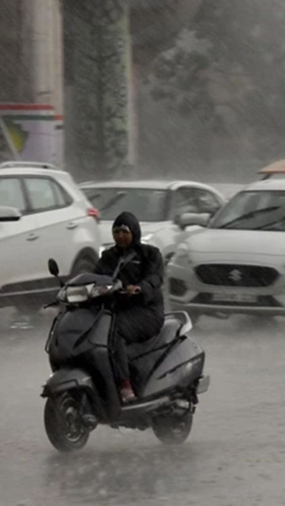 प्रदेश के इन 18 जिलों में गरज-चमक के साथ होगी बारिश, IMD का येलो व ऑरेंज अलर्ट जारी