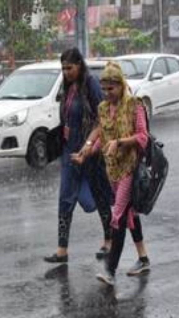 CG Weather Update: फिर सक्रिय हुआ पश्चिमी विक्षोभ, दुर्ग-बिलासपुर सहित 20 जिलों में बारिश का अलर्ट