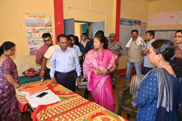 CG News: विष्णु के सुशासन में लापरवाही कतई बर्दाश्त नहीं… मंत्री राजवाड़े ने आंगनबाड़ी केंद्रों का किया औचक निरीक्षण, देखें तस्वीरें