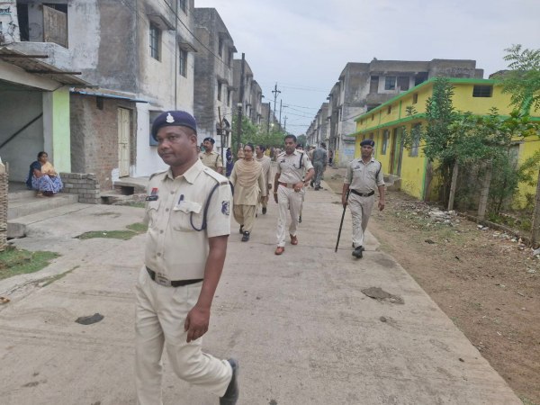 CG News: तड़के सुबह 4 बजे पाकिस्तानियों की तलाश, पुलिस ने शुरु की जांच, देखें