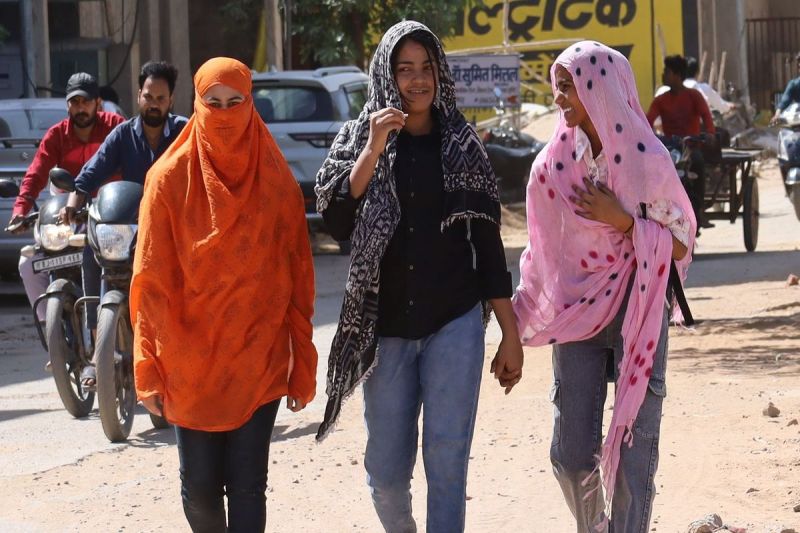 गर्मी में आमजन बरतें सावधानी, लू-तापघात की आशंका People should be cautious in summer, there is a possibility of heat stroke