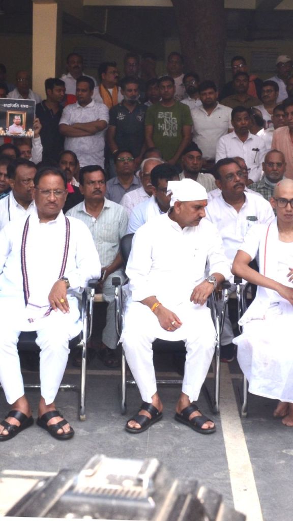 आतंकी हमले में मारे गये दिनेश मिरानिया पंचतत्व में विलीन, CM साय समेत कई दिग्गज हुए शामिल