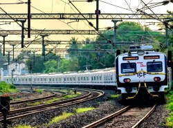 यात्रियों के फीडबैक के बाद AC EMU सेवाओं के समय में बदलाव, 2 मई से ट्रेन यात्रा
में गर्मी से राहत मिलेगी - image