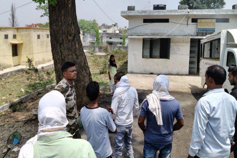 Road accident: पलटनिया मोड़ में पलट गई बारातियों से भरी पिकअप, 11 वर्षीय बच्चे की मौत, आधा दर्जन घायल