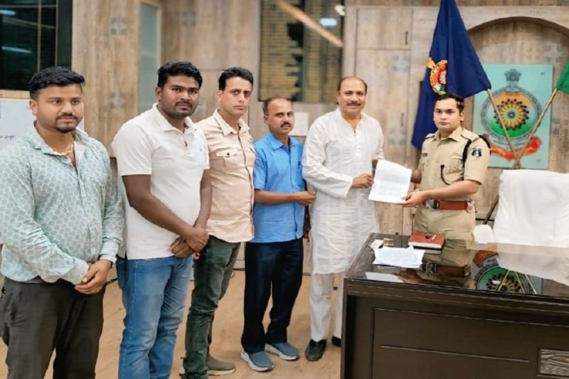 Srigarh eviction case: श्रीगढ़ मामला: डीएफओ कार्यालय के सामने प्रदर्शन करने वालों के खिलाफ कार्रवाई की मांग