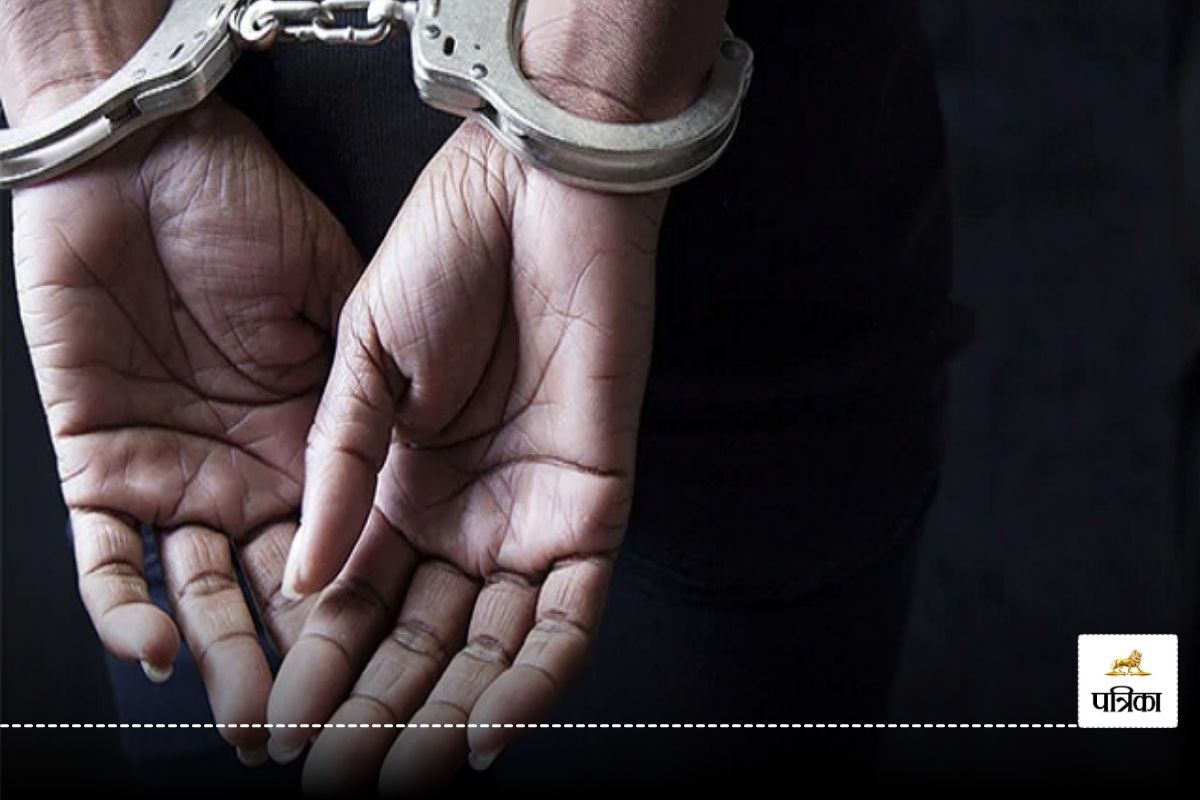CG News: ड्यूटी पर तैनात ट्रैफिक जवानों की जमकर पिटाई, 24 घंटे के अंदर पकड़े गए 3 आरोपी...
