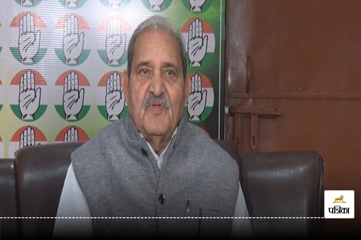 CG News: युवक ने फांसी लगाकर दी जान, पूर्व विधायक ने नगर पालिका पर उठाए सवाल, कहा- क्या मुआवजा देने से मिलेगा न्याय?