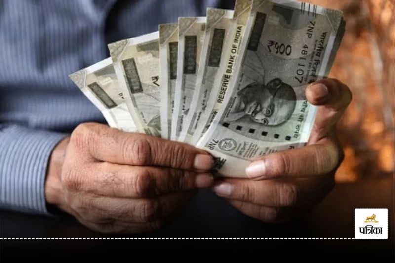 NHM कर्मियों को नहीं मिला दो माह का वेतन, हड़ताल के बाद भी आर्थिक संकट का सामना कर रहे कर्मी...(photo-patrika)