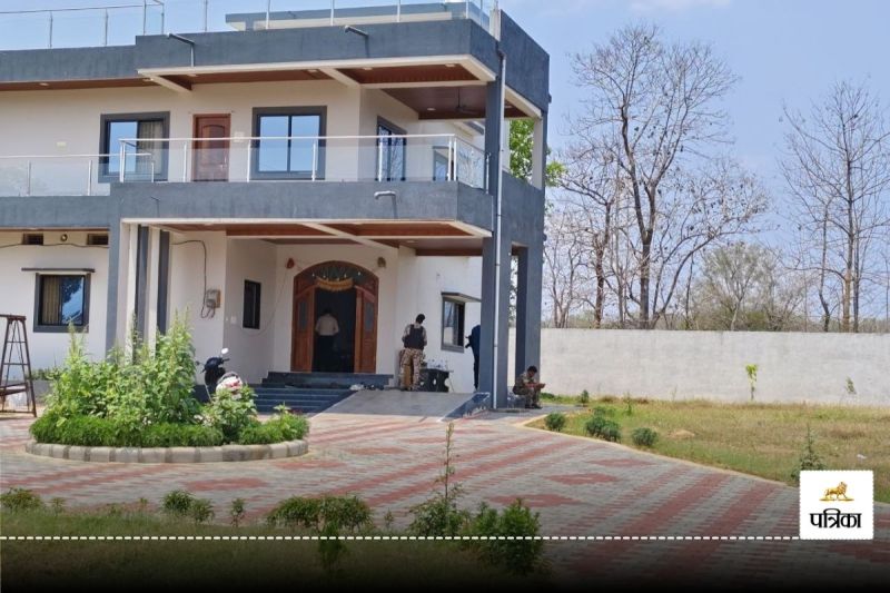 CG News: पूर्व विधायक और तेंदूपत्ता प्रबंधकों के 12 ठिकानों पर EOW की छापेमारी, 26.63 लाख नकद व अन्य दस्तावेज जब्त