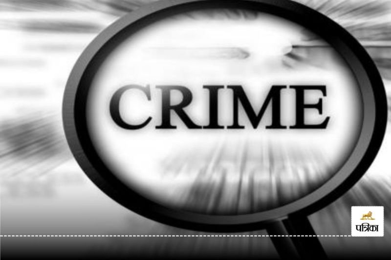 शराब के लिए पैसे नहीं दिया तो जान से मार दूंगा। … आरोपी ने होटल में चापड़ लहराकर की तोड़फोड़, जमकर मचा बवाल