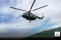 Bijapur Naxal Encounter: नक्सलियों पर हेलीकॉप्टर से हो रही बमबारी, सामने आया VIDEO, देखें