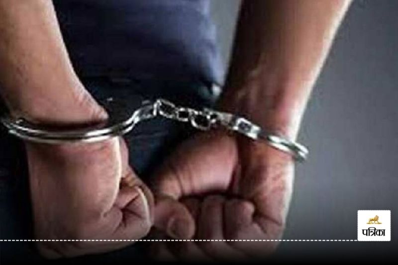 CG Crime News: नशे के खिलाफ पुलिस का शिकंजा, 606 लीटर महुआ शराब के साथ 6 आरोपी गिरफ्तार, 5 जगहों पर की छापेमारी
