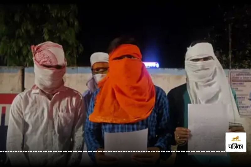 GGU नमाज विवाद... फैक्ट फाइंडिंग कमेटी कल सौंप सकती है कुलपति को रिपोर्ट, हनुमान चालीसा के साथ छात्र कर चुके प्रदर्शन