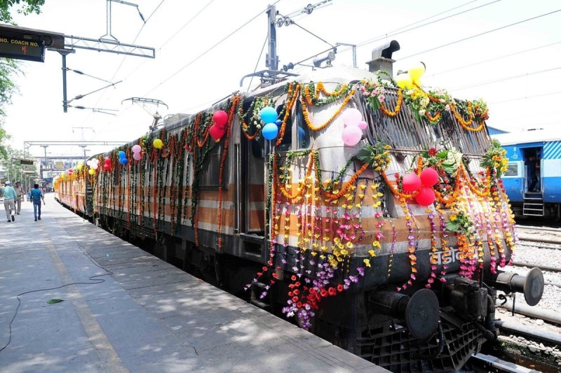 DAUSA TO GANGAPUR CITY TRAIN