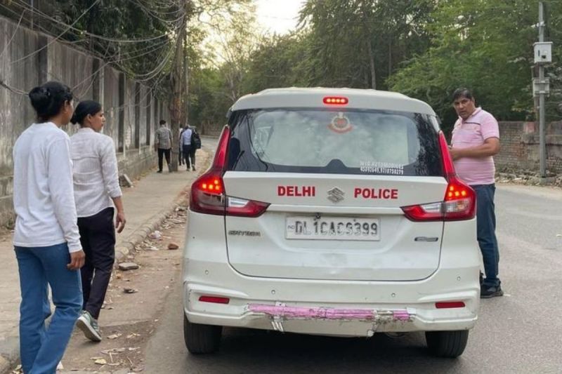 Delhi Crime: महिला के तीसरी शादी करते ही खत्म हो गईं दो जिंदगियां, दूसरे पति ने फ्लैट में खोया आपा