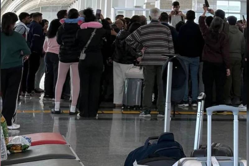 Emergency landing of plane