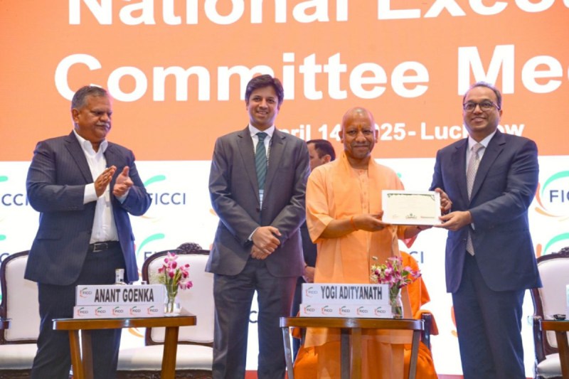 उद्योगों के लिए सरकार ने बनाया निवेश का बेहतरीन माहौल