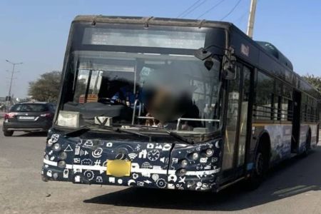 Gurugram Crime: पार्किंग में खड़ी 'गुरुगमन' बस के अंदर ने कंडक्टर ने की शर्मनाक हरकत, नौकरी से धोना पड़ा हाथ