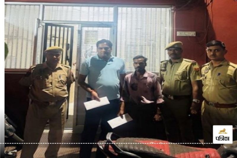 Rajasthan Royals Gujarat Titans Match Today Jaipur SMS Stadium IPL Tickets Black Marketing 2 Accused Arrested