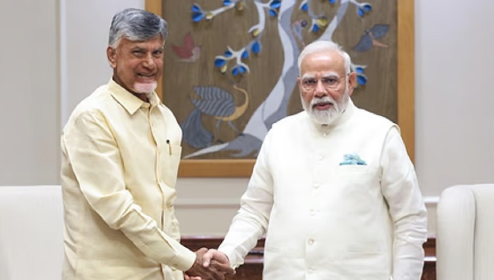 Andhra Pradesh : चंद्रबाबू नायडू ने अमरावती राजधानी के निर्माण कार्यों को फिर से
शुरू करने के लिए पीएम मोदी को आमंत्रित किया