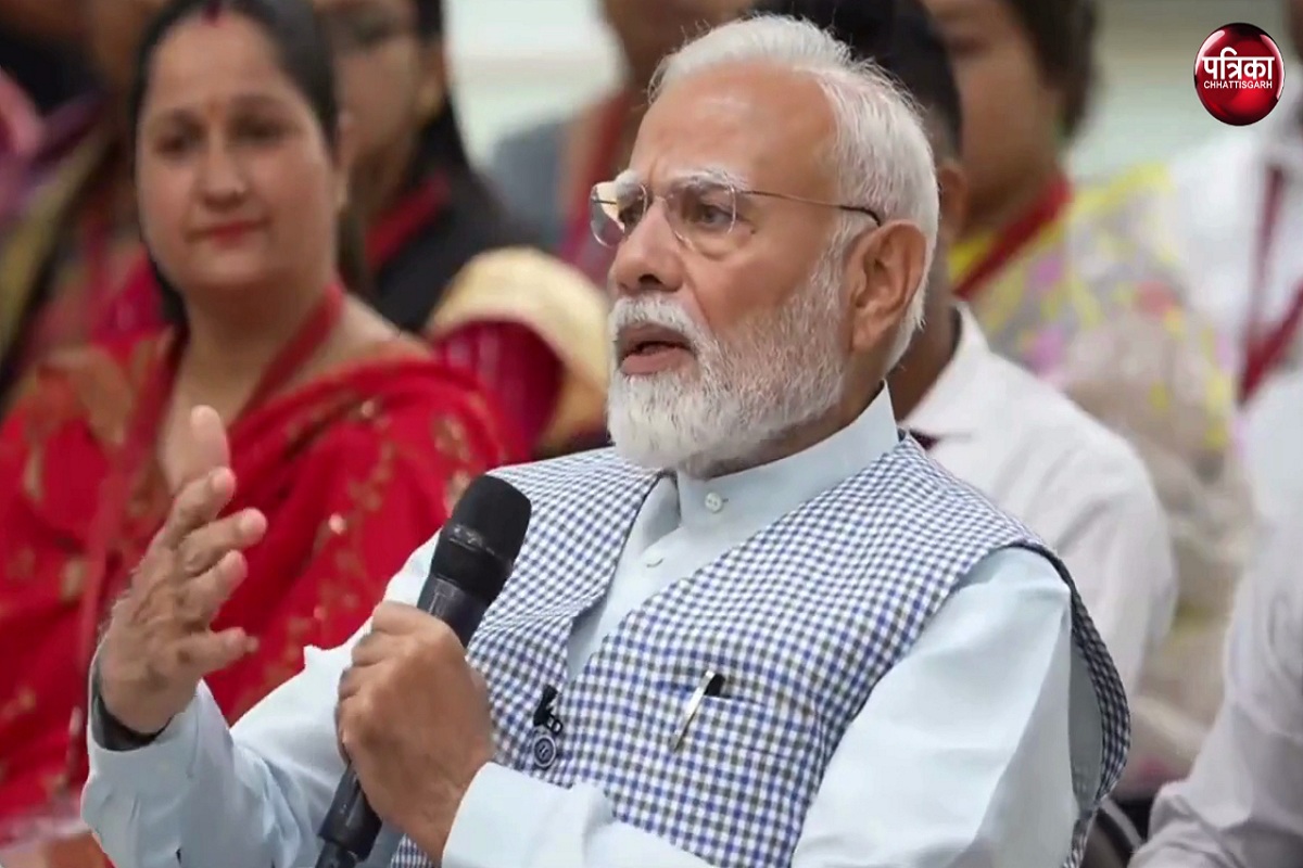 PM Mudra Yojana: हाउस ऑफ पुचका रायपुर की ईशा पटेल ने पीएम मोदी से साझा की अपनी सक्सेस स्टोरी