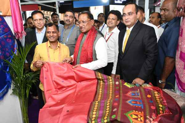 CG News: देश का नया टेक्सटाइल हब बनेगा छत्तीसगढ़, सीएमएआई के साथ हुआ एमओयू, देखें तस्वीरें