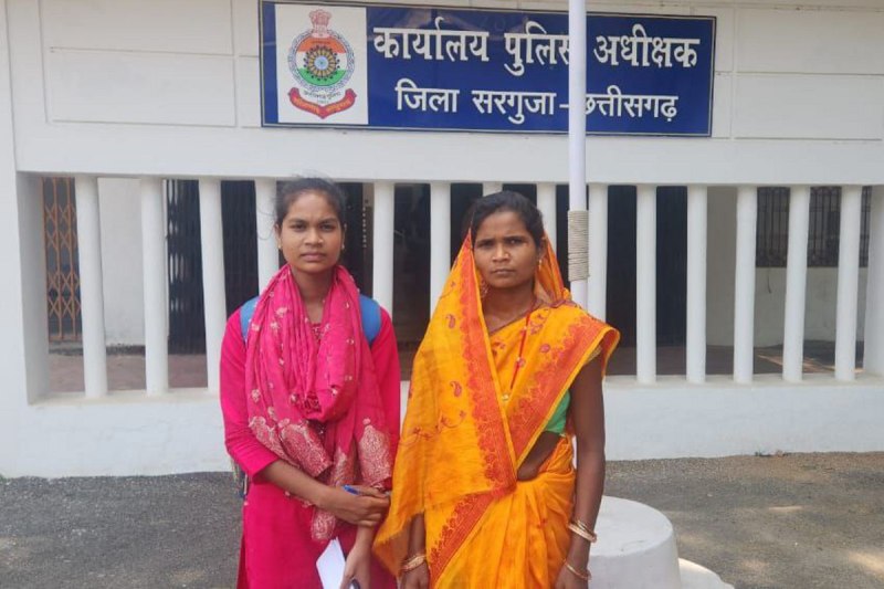 Brutally beaten: Video: पुलिस बोली- कबूल करो कि तुमलोगों ने ही रुपए चुराए हैं! फिर सास-बहू की बेरहमी से की पिटाई, शरीर पर पड़े निशान