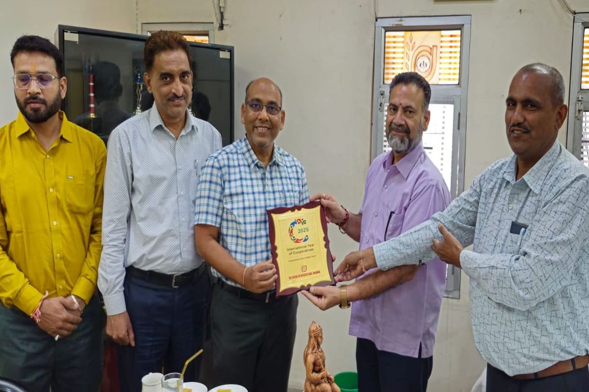 Select good farmers under Gopal Credit Card Scheme and give them loans